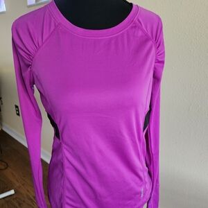 Reebok Women's Fuchsia Long Sleeve Athletic Ware Top